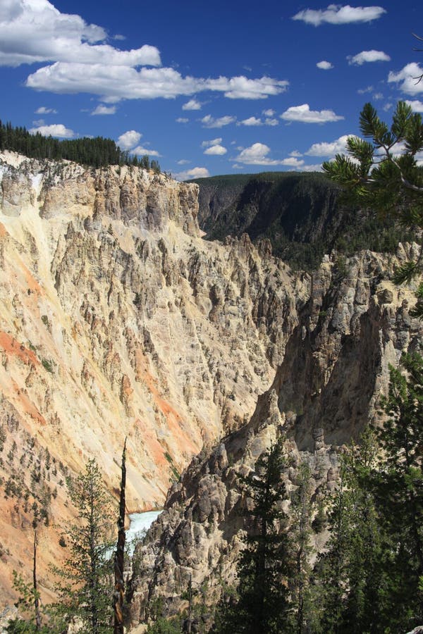 Sosta nazionale del Yellowstone, grande canyon fotografie stock libere da diritti Sosta nazionale del Yellowstone, grande canyon fotografie stock libere da diritti