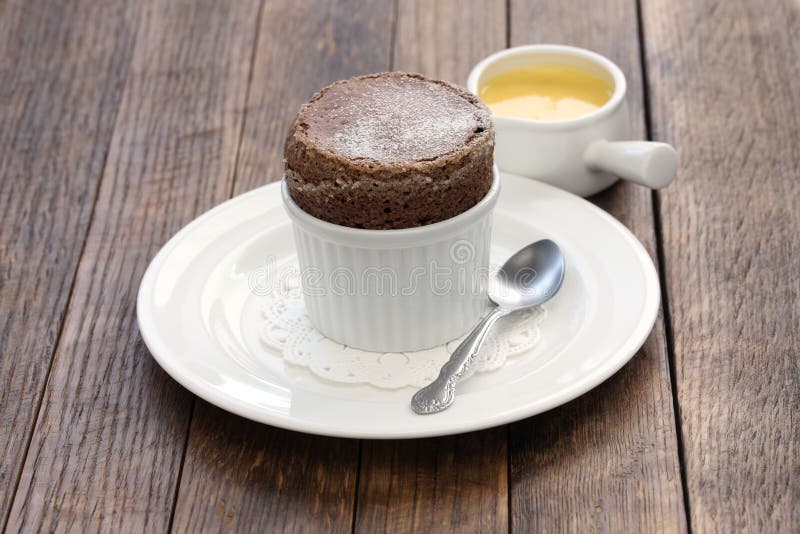 Soufflé de chocolate fotos de stock royalty free