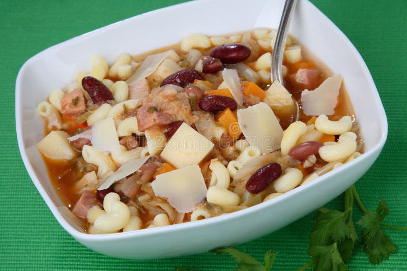 Soupe aux fèves végétale photographie stock Soupe aux fèves végétale photographie stock