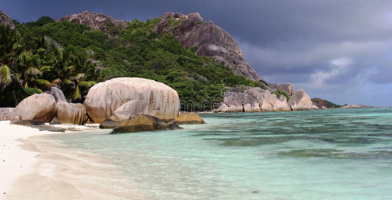 Source d'Anse de plage d'Argent, roches images libres de droits