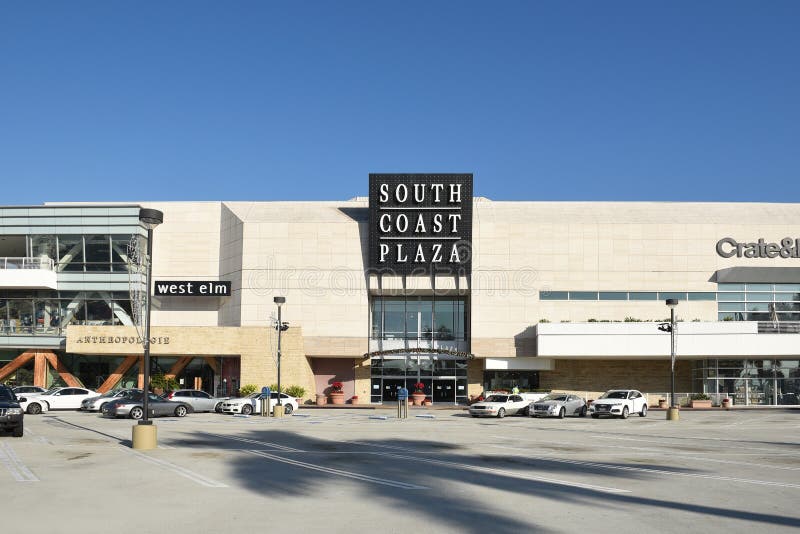 263 Customers Of South Coast Plaza Stock Photos, High-Res Pictures, and  Images - Getty Images