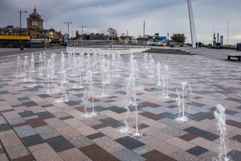 SOUTHEND SUR LA MER, ESSEX/UK - 24 NOVEMBRE : Fontaine sur Southend s photos stock SOUTHEND SUR LA MER, ESSEX/UK - 24 NOVEMBRE : Fontaine sur Southend s photos stock