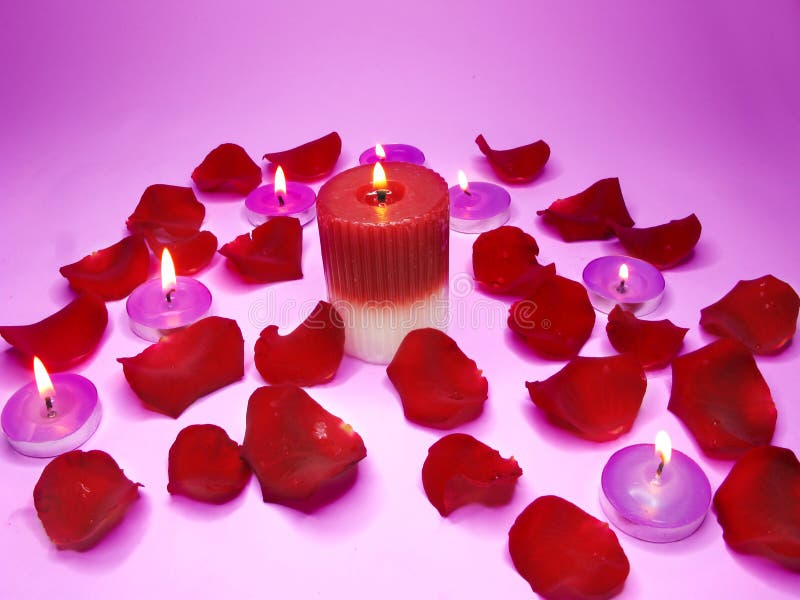 Spa candles red rose petals