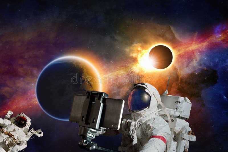 Spaceman taking a selfie, illustration - Stock Image - C050/8971 - Science  Photo Library