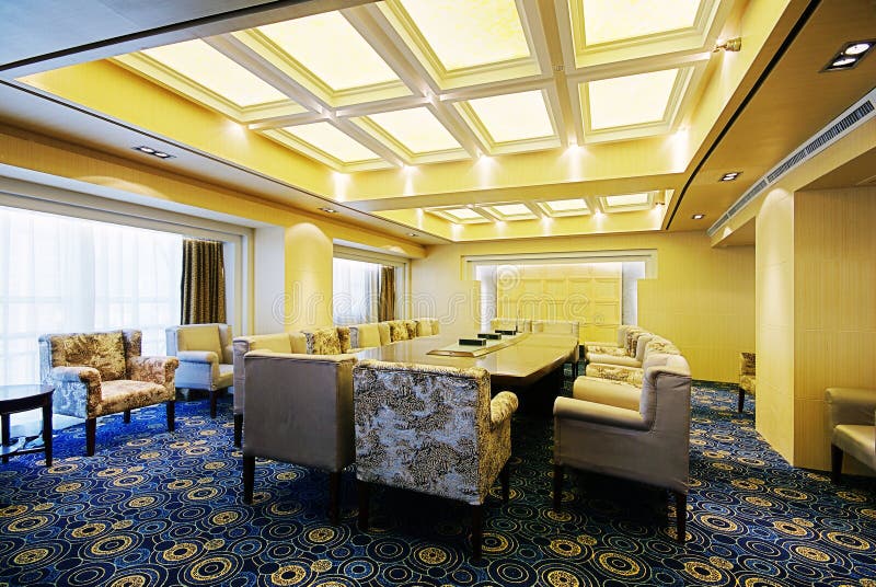Spacious and bright meeting rooms