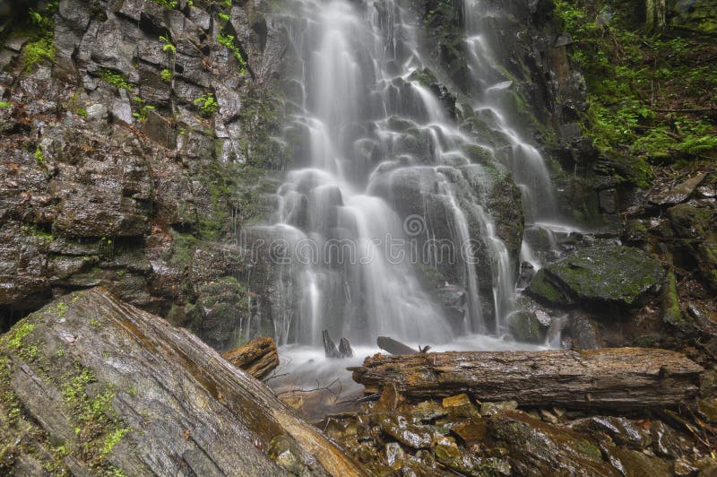 Spady vodopád v pohoří Polana