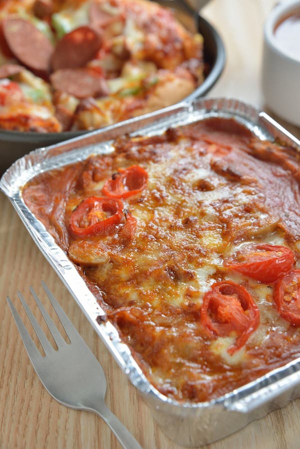 395 Spaghetti Bolognese Pizza Stock Photos Free & RoyaltyFree Stock