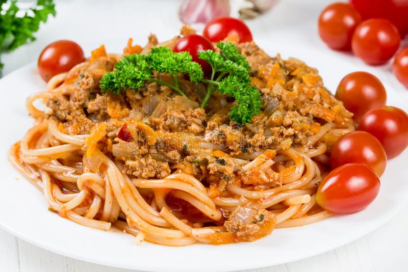Spaghetti bolognese stock image. Image of parsley, green 33814887