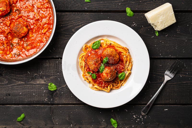 Spaghetti and meatballs plate top view