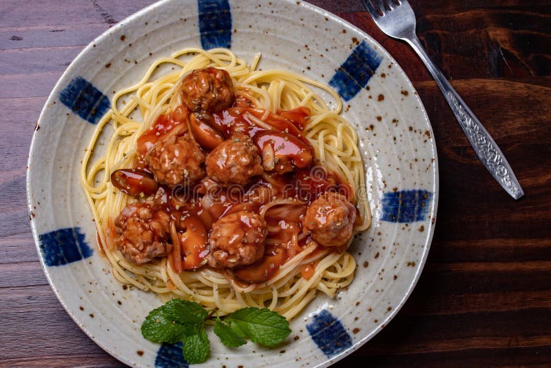 Spaghetti with Pork and Beef Meatballs Stock Image Image of healthy
