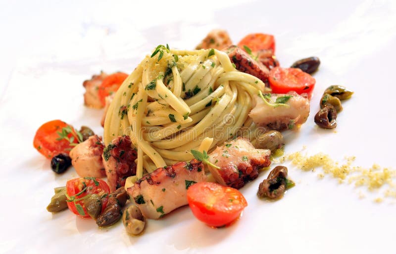 Spaghetti with seafood