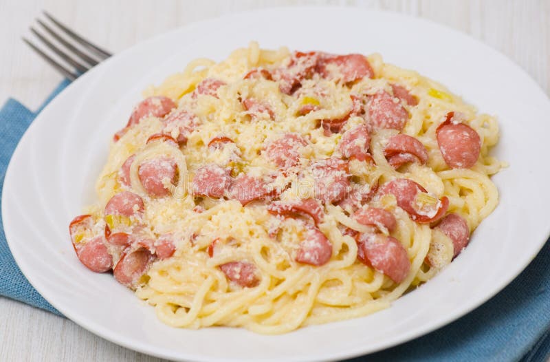 Spaghetti Smoked Sausage Cream Sauce Stock Photos Free & RoyaltyFree