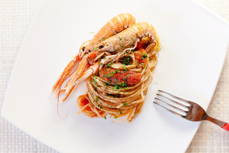 Spaghetti with tomato and Nephrops