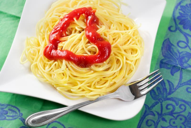 Spaghetti with tomato sauce