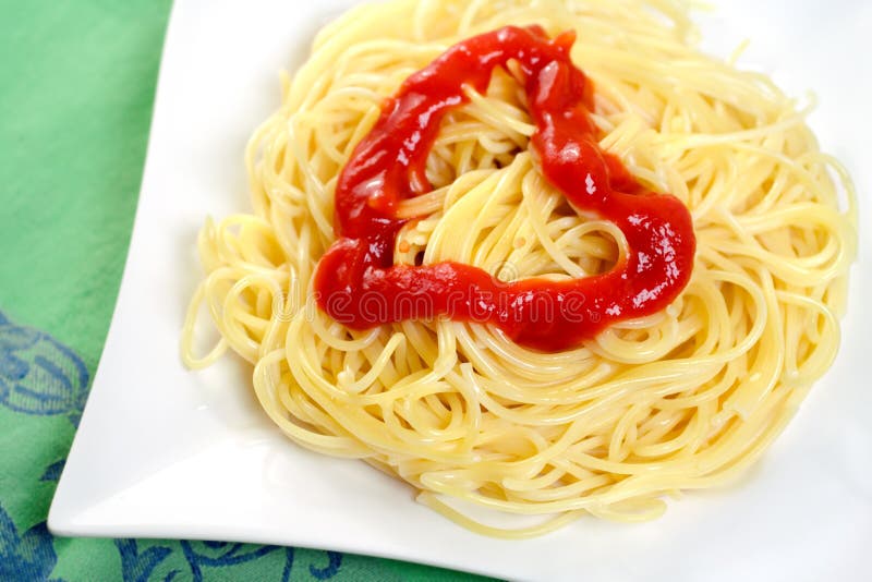 Spaghetti with tomato sauce