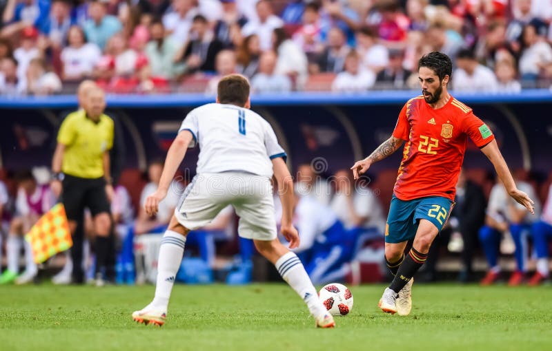 Spain National Football Team Midfielder Isco in Action Editorial Image -  Image of footballer, news: 218788695