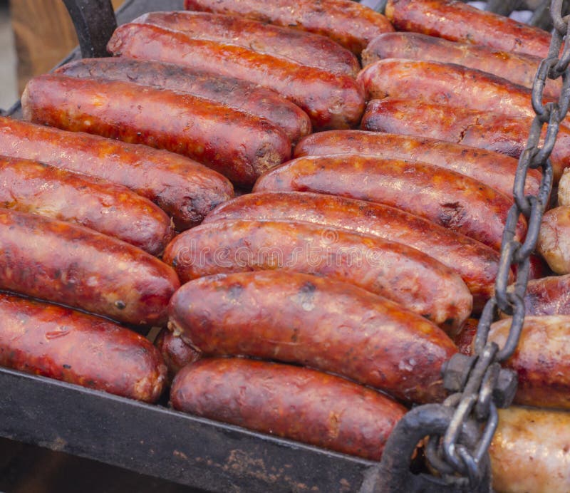 Spanische Chorizo Auf Dem Grill Stockbild Bild von schweinefleisch