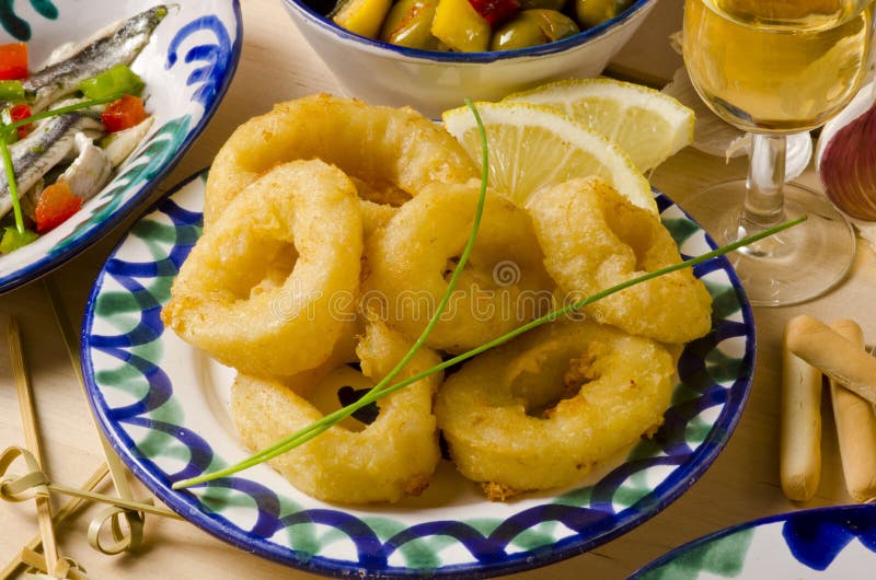 Cómo se hacen los calamares a la romana Cómo se hacen los calamares a la romana