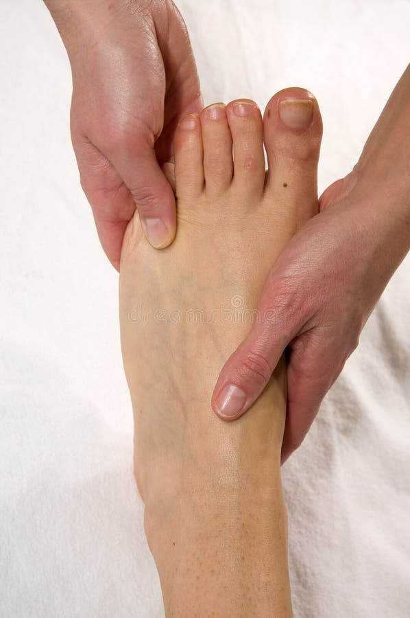 Spann- und Zehemassage lizenzfreies stockfoto