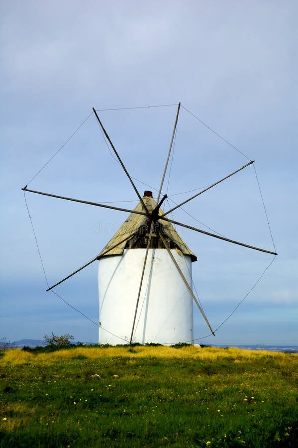 spansk windmill royaltyfri foto spansk windmill royaltyfri foto
