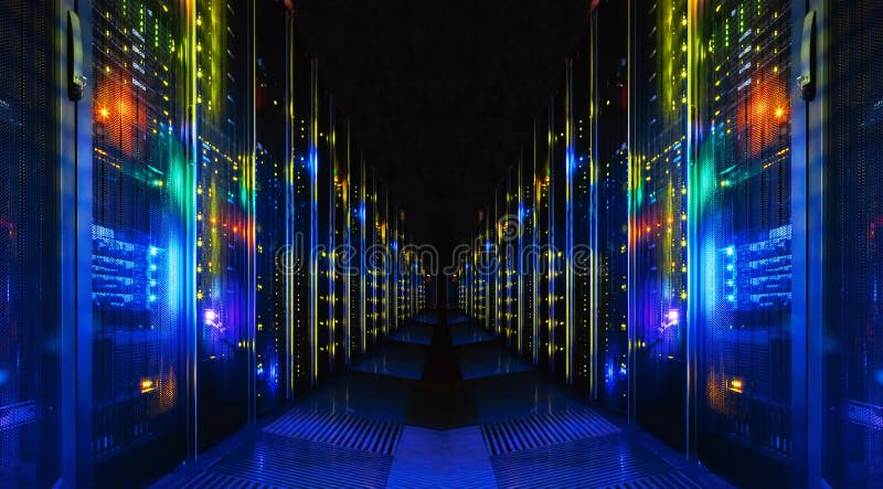 Sparato del corridoio nel grande centro dati di lavoro in pieno dei server e dei supercomputer dello scaffale fotografia stock