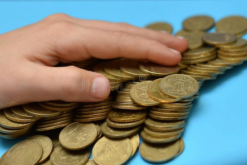Sparen geld voor pensionering en rekeningsbankwezen voor financiënconcept, Mensenhand met muntstukgeld op de uitstekende stijl va royalty-vrije stock fotografie Sparen geld voor pensionering en rekeningsbankwezen voor financiënconcept, Mensenhand met muntstukgeld op de uitstekende stijl va royalty-vrije stock fotografie