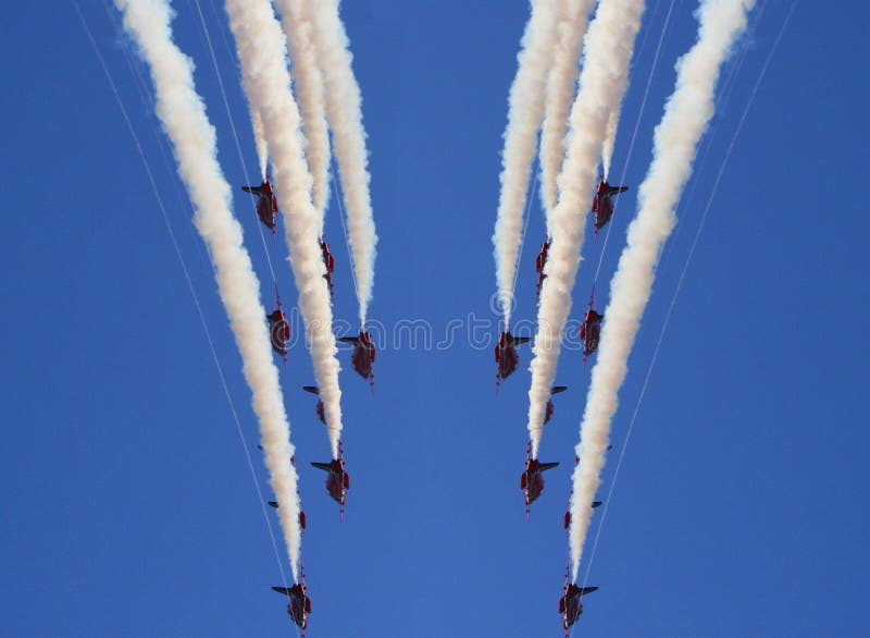 Specchio rosso della visualizzazione fotografie stock Specchio rosso della visualizzazione fotografie stock