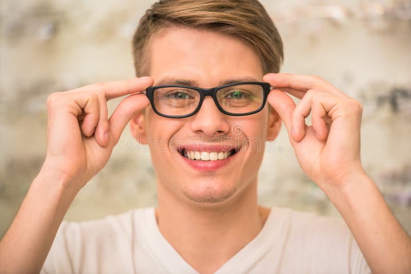 Spectactacles sklep zdjęcia stock Spectactacles sklep zdjęcia stock