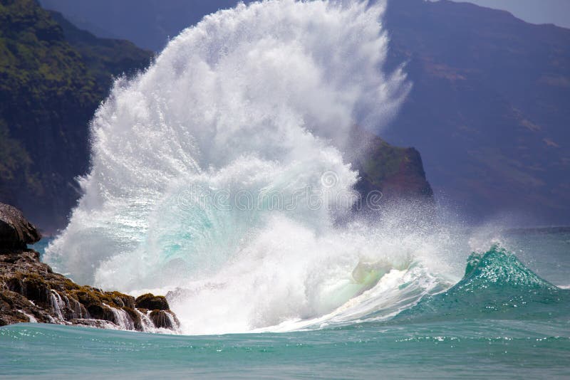 Spectacular Shoreline Wave Break in Hawaii