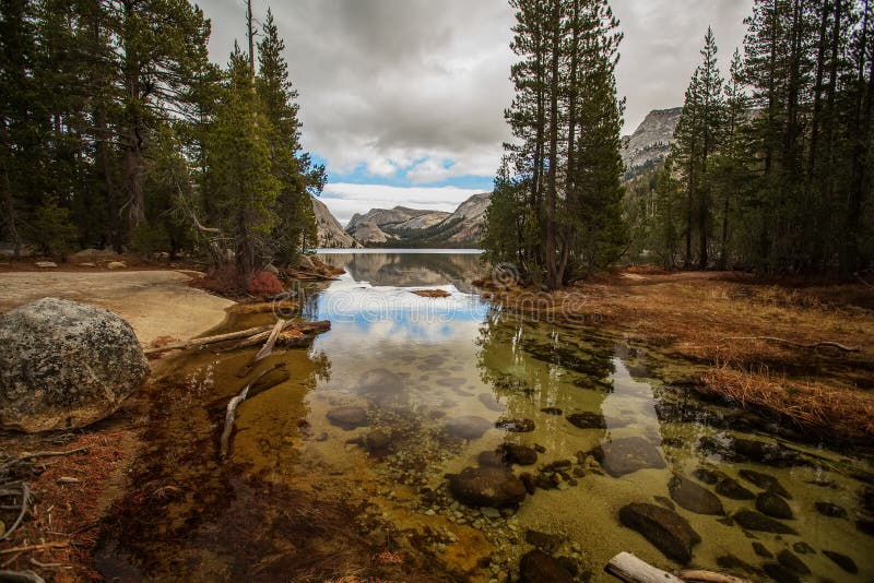 Spectacular views of the Yosemite National Park in autumn, Calif