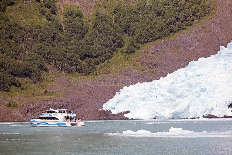 Spegazzini glaciärsikt från Argentino Lake, Argentina royaltyfri fotografi Spegazzini glaciärsikt från Argentino Lake, Argentina royaltyfri fotografi