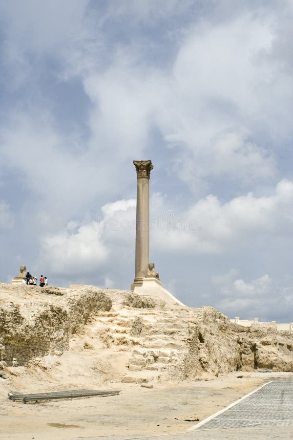 Sphinx und Pfosten lizenzfreies stockfoto Sphinx und Pfosten lizenzfreies stockfoto