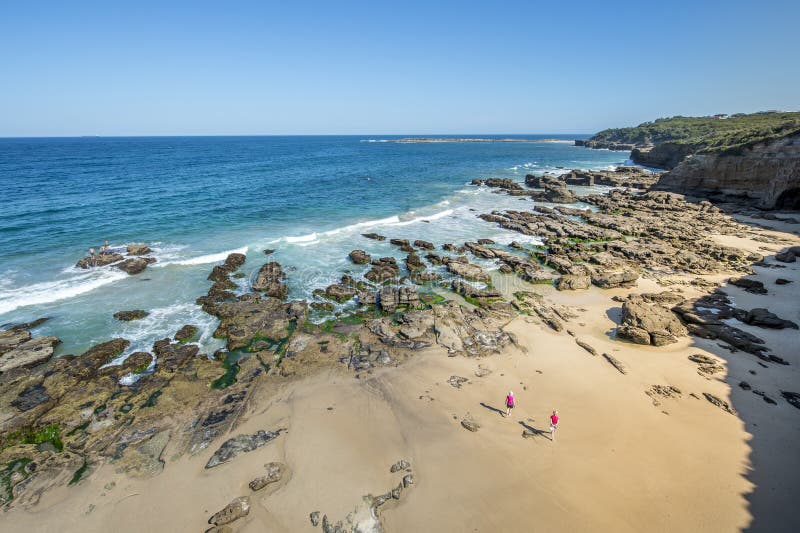 Spiaggia della caverna in nordico a Sydney immagine stock Spiaggia della caverna in nordico a Sydney immagine stock