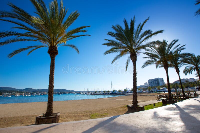 Spiaggia di Ibiza san Antonio Abad de Portmany in balearico
