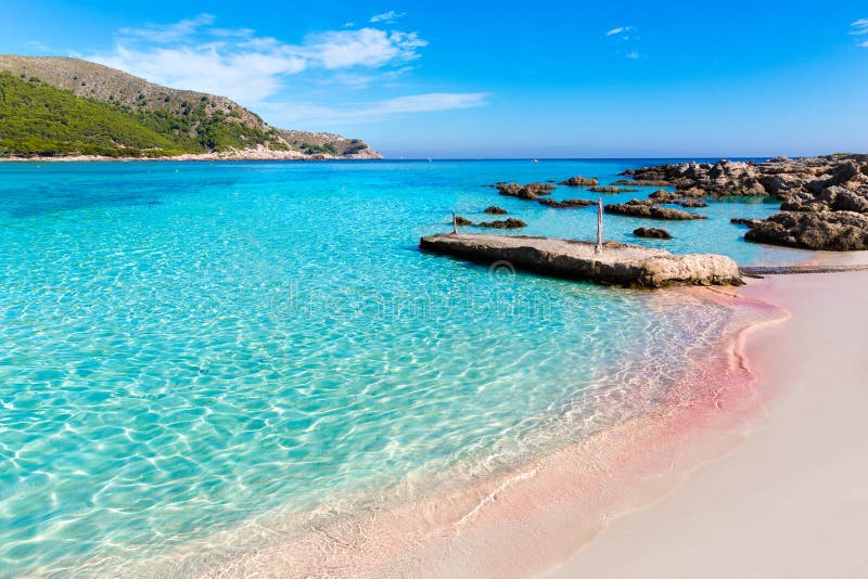Spiaggia di Maiorca Cala Agulla a Capdepera Mallorca fotografia stock libera da diritti Spiaggia di Maiorca Cala Agulla a Capdepera Mallorca fotografia stock libera da diritti