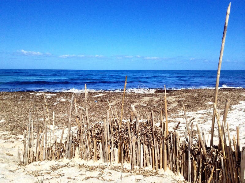Spiaggia Di Mari Ermi in Sardegna Immagine Stock Immagine di spiaggia