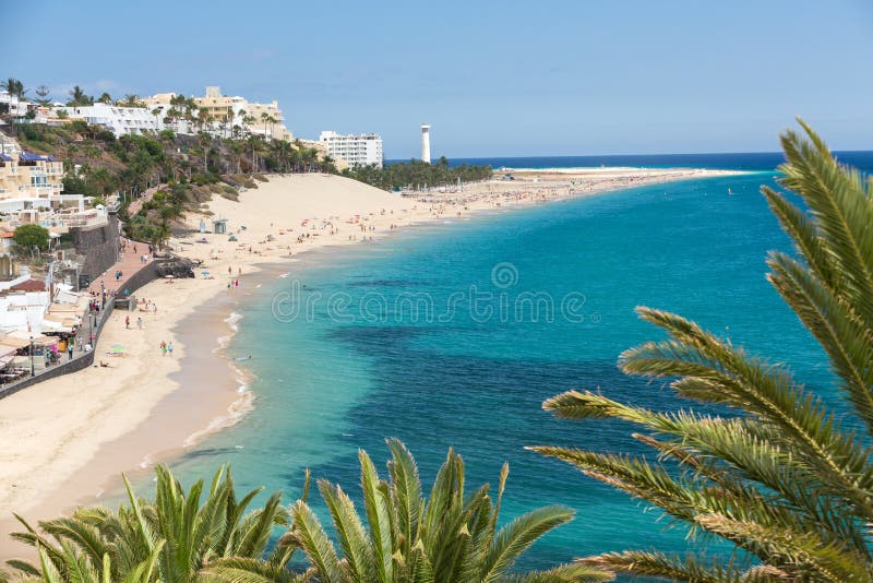 Spiaggia di Morro Jable, Isole Canarie Fuerteventura, fotografia stock libera da diritti Spiaggia di Morro Jable, Isole Canarie Fuerteventura, fotografia stock libera da diritti