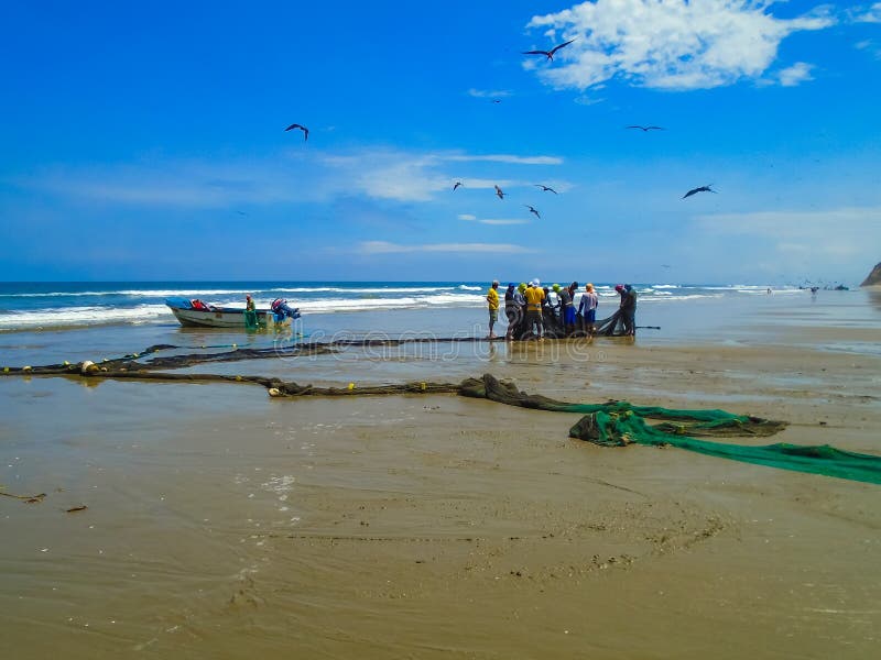 Spiaggia di San Clemente nell'Ecuador fotografia stock libera da diritti Spiaggia di San Clemente nell'Ecuador fotografia stock libera da diritti