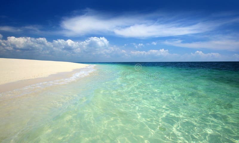 Spiaggia tropicale fotografia stock libera da diritti Spiaggia tropicale fotografia stock libera da diritti