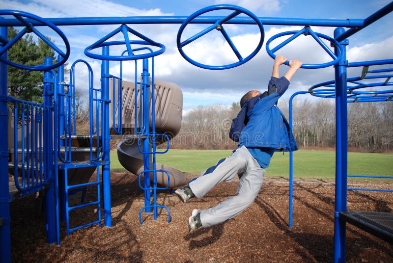 Spielplatz-Spaß lizenzfreie stockbilder Spielplatz-Spaß lizenzfreie stockbilder