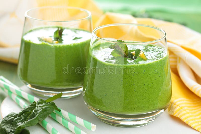 Spinach Smoothie with Mint. Stock Image Image of cream, copy 72952293