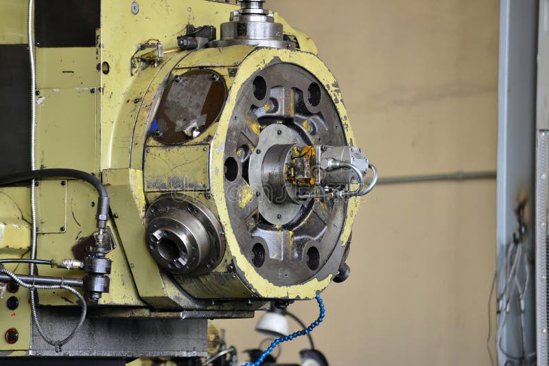 335 Machine Spindle Repair Stock Photos Free & RoyaltyFree Stock
