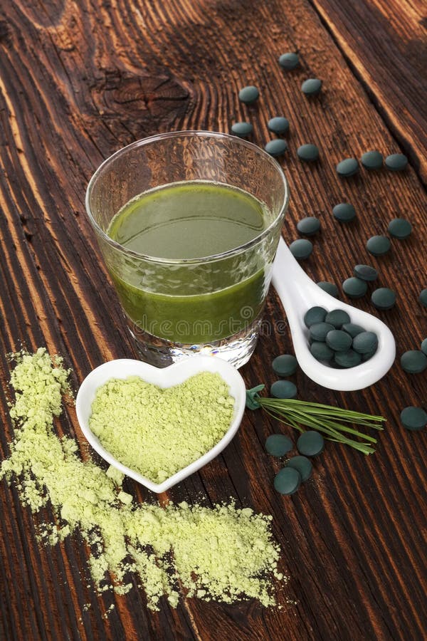 Spirulina Ou Closeup Do P? Do Chlorella, Vista Superior, Isolada No