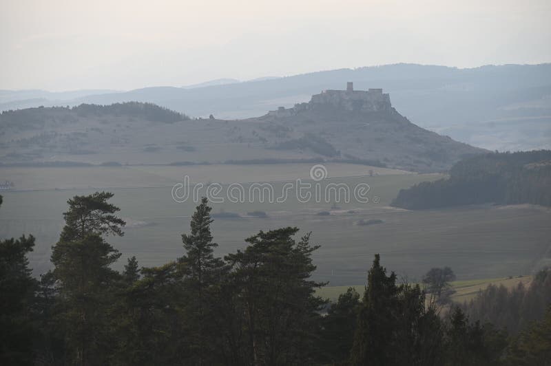 Spišský hrad, světové dědictví UNESCO. Slovensko. Západ slunce.