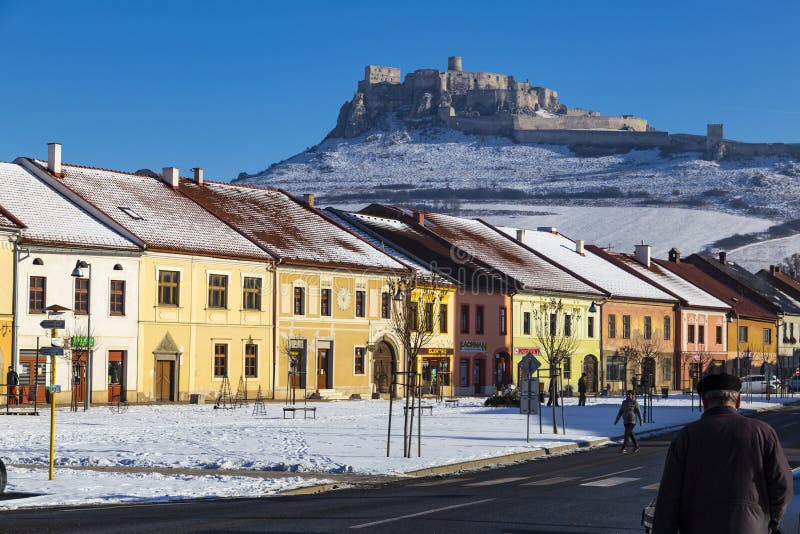 Spisske Podhradie και Spissky Hrad Spis Castle, Σλοβακία στοκ φωτογραφία με δικαίωμα ελεύθερης χρήσης Spisske Podhradie και Spissky Hrad Spis Castle, Σλοβακία στοκ φωτογραφία με δικαίωμα ελεύθερης χρήσης