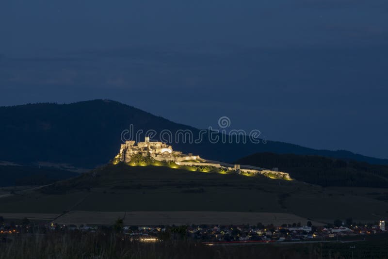 Spišský hrad v noci, Slovensko