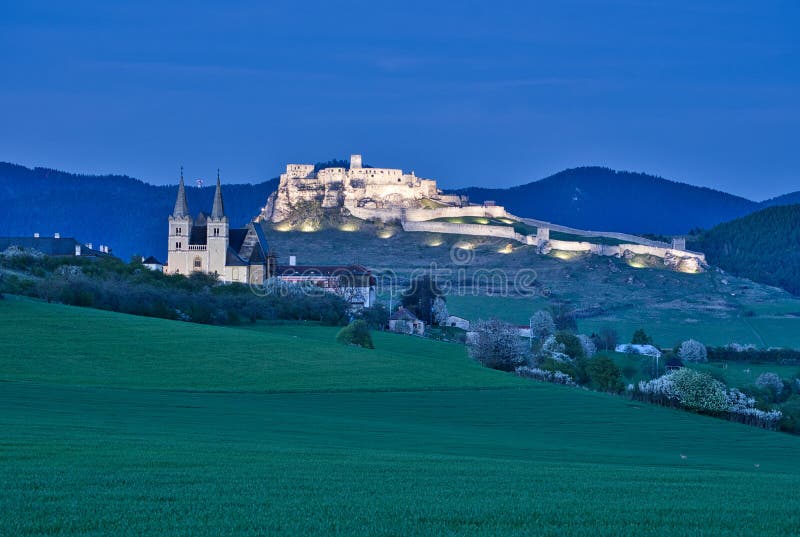 Spišský hrad a Spišská Kapitula večer