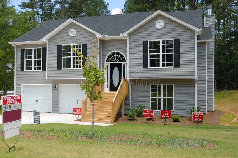 Split Level Home for sale stock image. Image of green 14918981