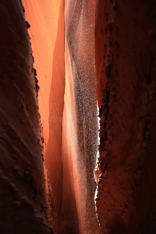 Spooky Slot Canyon, Hole in Rock Road, Grand Staircase Escalante National Monument, Garfield County, Utah fotografía de archivo libre de regalías Spooky Slot Canyon, Hole in Rock Road, Grand Staircase Escalante National Monument, Garfield County, Utah fotografía de archivo libre de regalías