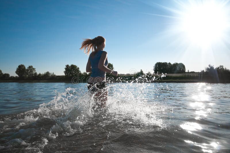 Включи бегущей воды